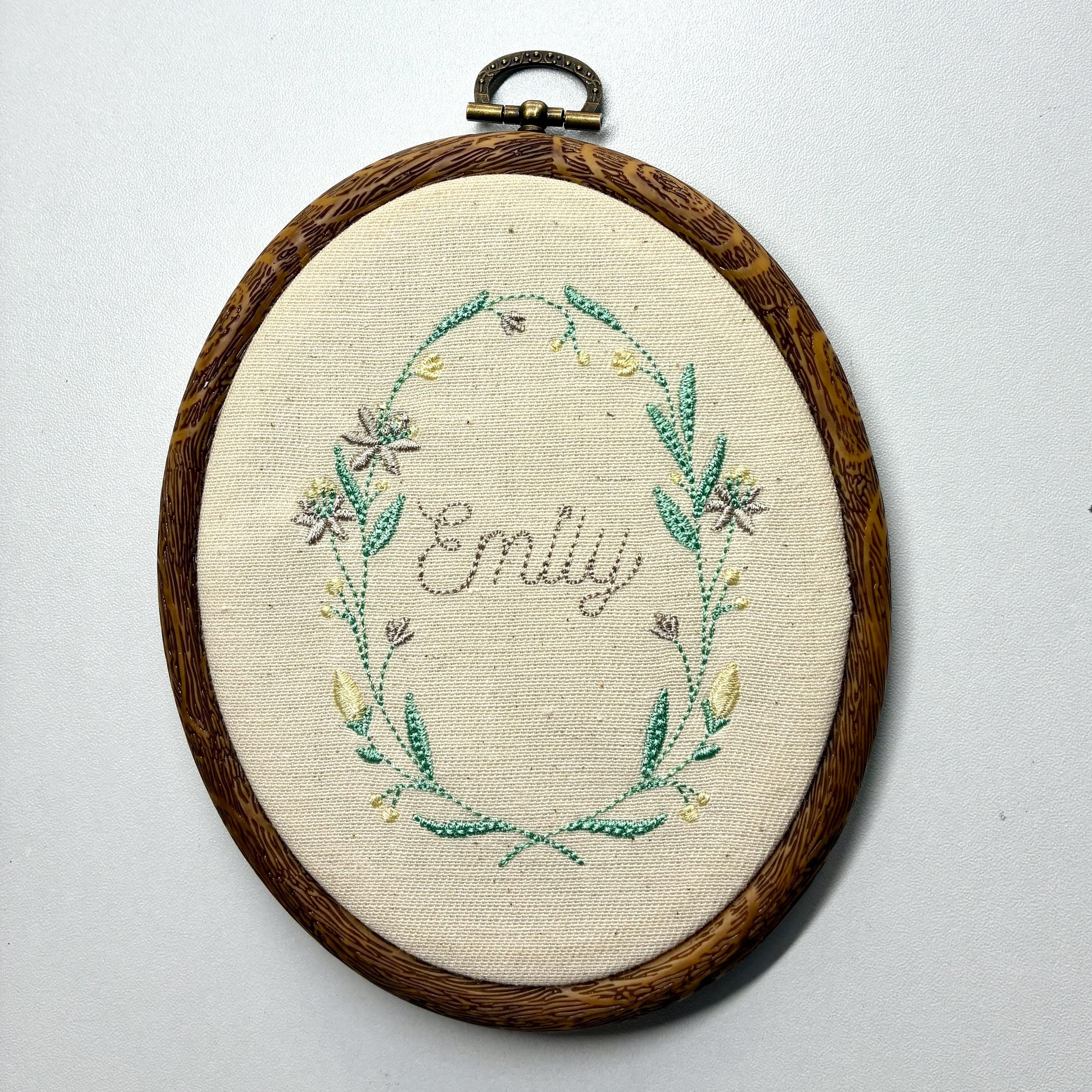 Personalised Floral Embroidery Hoop – Custom Name Embroidered Vintage Art Nursery Decor Baby Shower Birth Announcement Gift