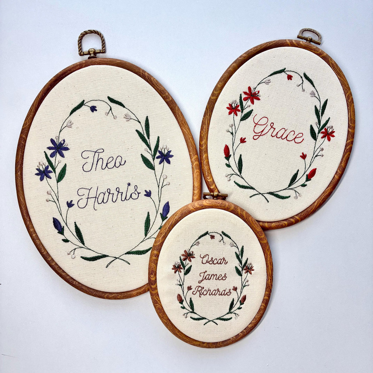 Personalised Floral Embroidery Hoop – Custom Name Embroidered Vintage Art Nursery Decor Baby Shower Birth Announcement Gift