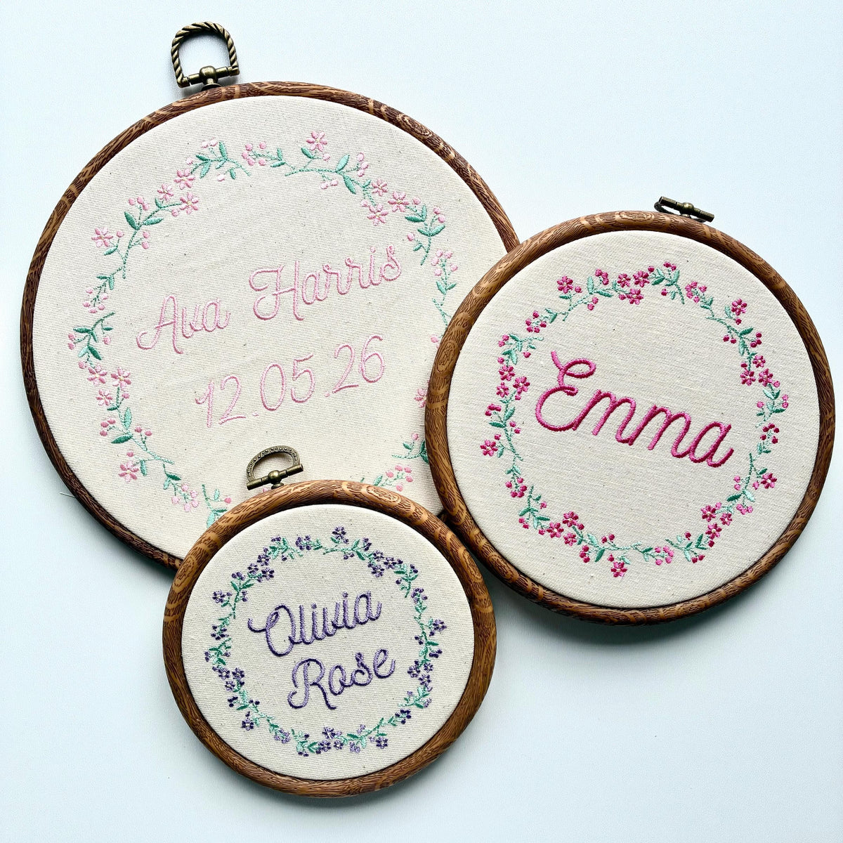 Personalised Floral Embroidery Hoop – Custom Name Embroidered Vintage Art Nursery Decor Baby Shower Birth Announcement Gift