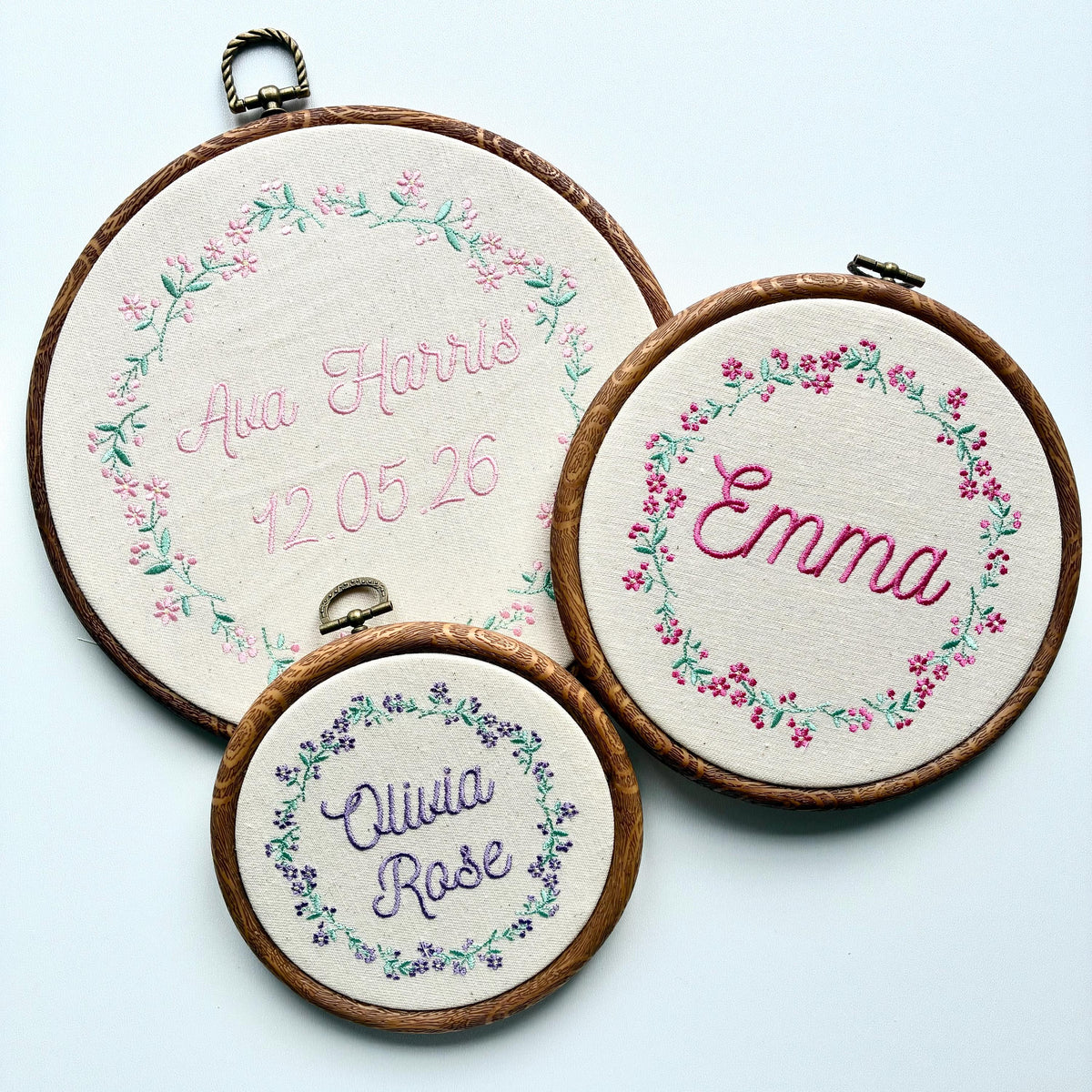 Personalised Floral Embroidery Hoop – Custom Name Embroidered Vintage Art Nursery Decor Baby Shower Birth Announcement Gift