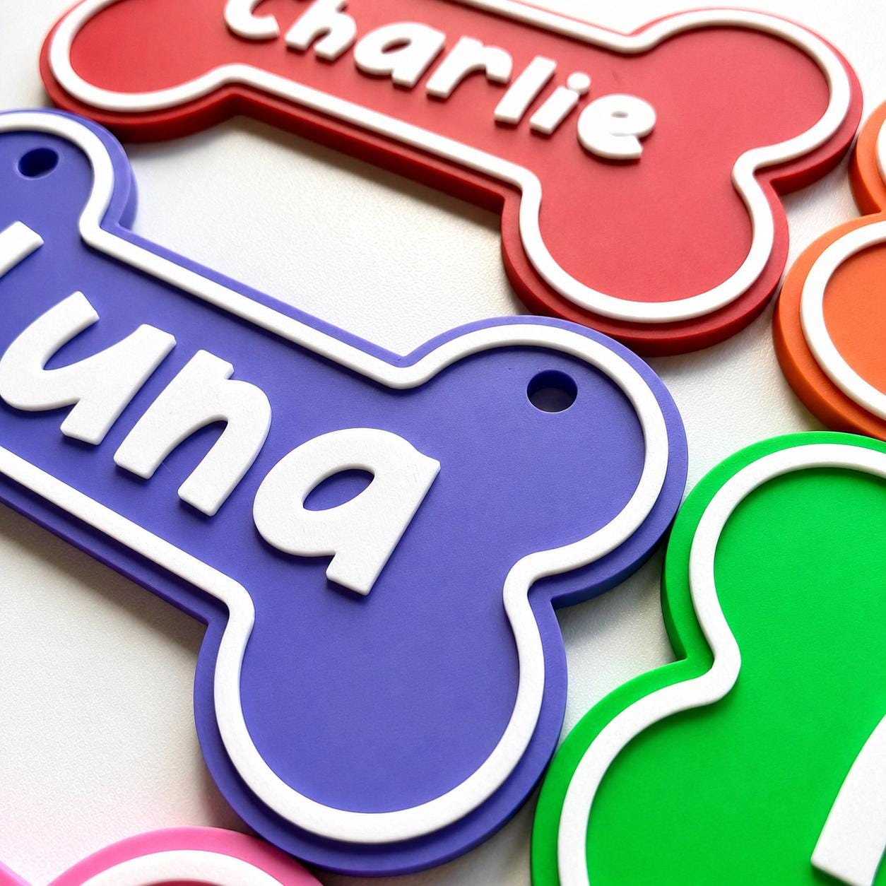 Personalised Dog Name Bone Sign – Custom Pet Crate Cage House Decoration Plate