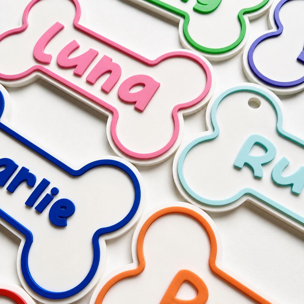 Personalised Dog Name Bone Sign – Custom Pet Crate Cage House Decoration Plate