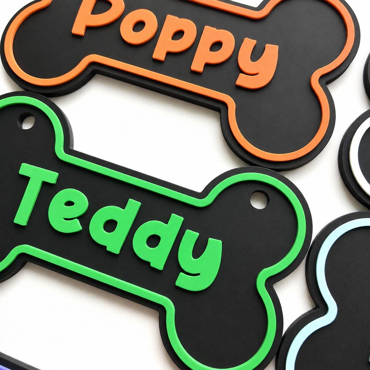 Personalised Dog Name Bone Sign – Custom Pet Crate Cage House Decoration Plate