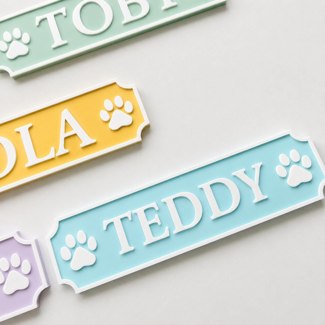 Personalised Dog Name Paw Sign – Custom Pet Crate Cage House Decoration Plate