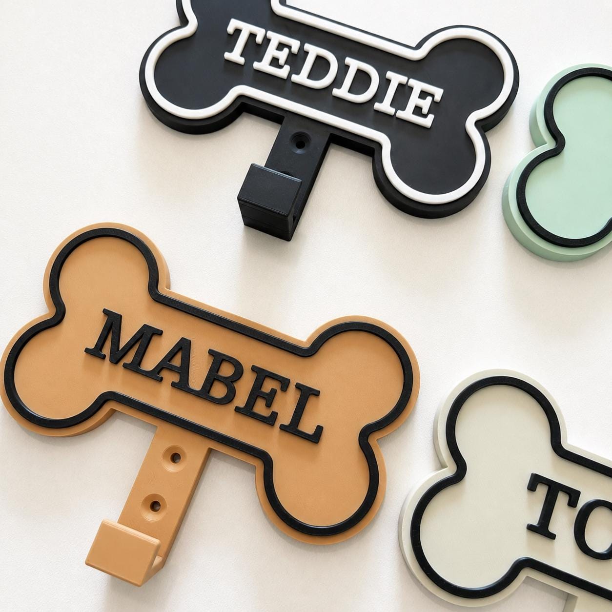 Personalised Dog Name Bone Sign Wall Hook – Custom Pet Harness Lead Hanger