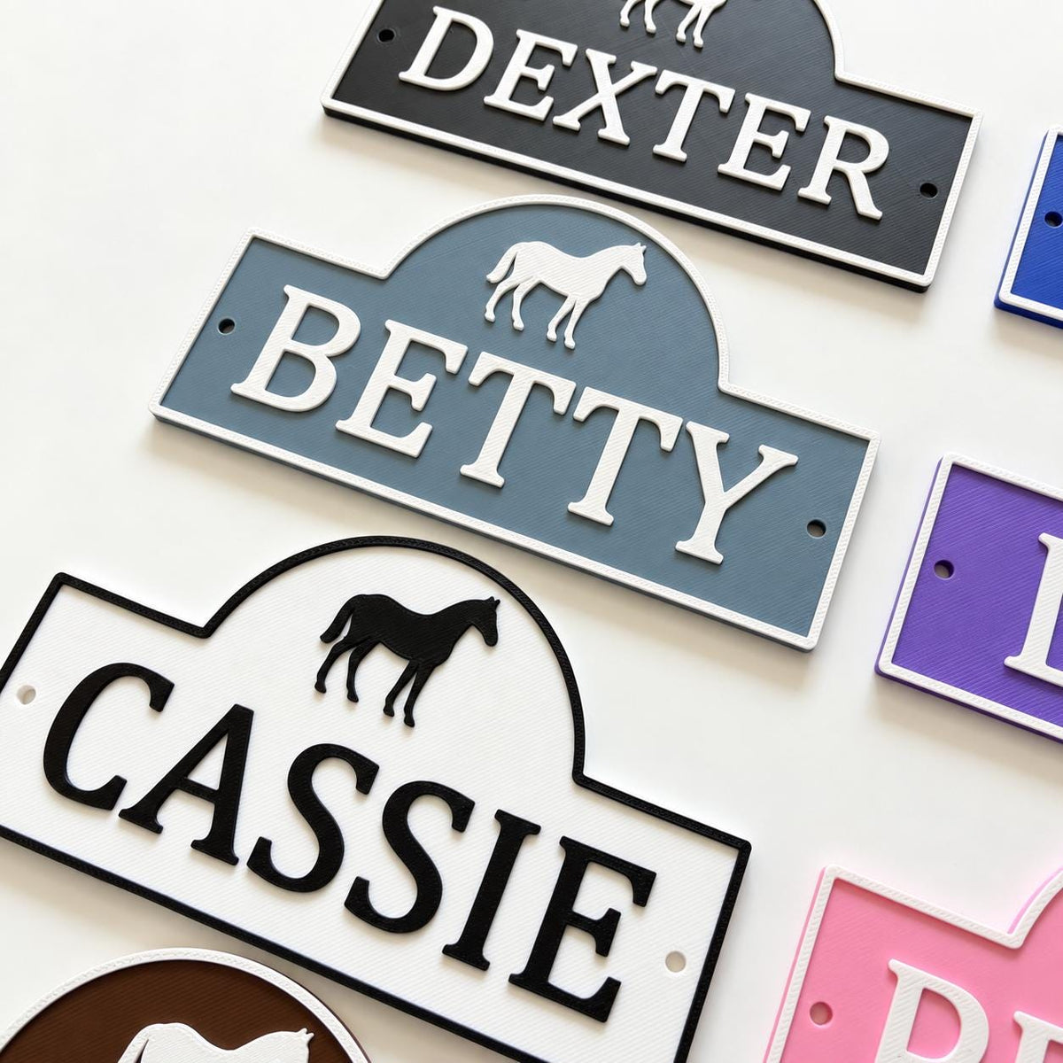 Personalised Stable Door Horse Name Sign – Paddock Trailer Stall Yard Barn Plate